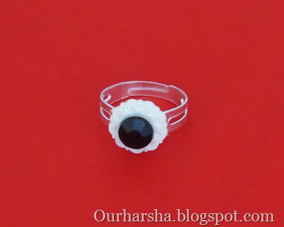 black & white flower ring   (2)