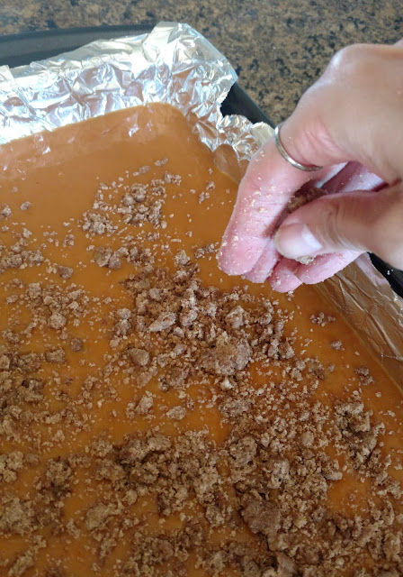 Step aside pumpkin pie!  Pumpkin cake is taking your spot at Thanksgiving this year!