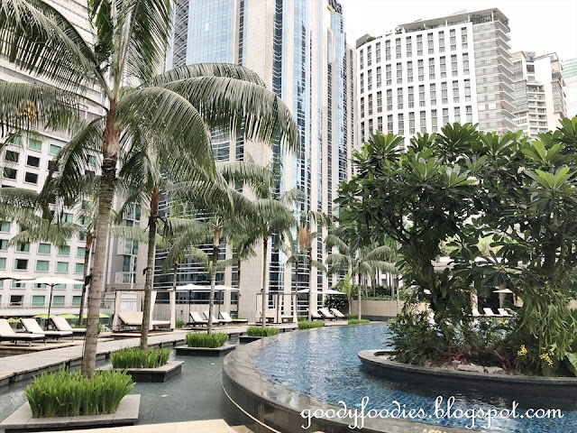 Grand Hyatt KL Pool