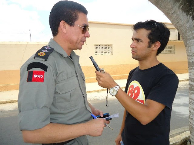 COMANDANTE DO 9º BPM RECEBE MOÇÃO DE APLAUSO DA CÂMARA DE VEREADORES DE CUITÉ