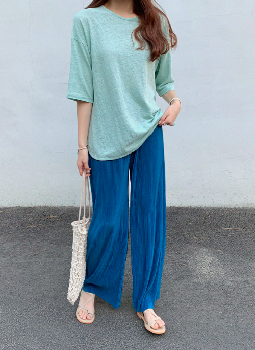 Solid Tone Crystal Pleat Pants