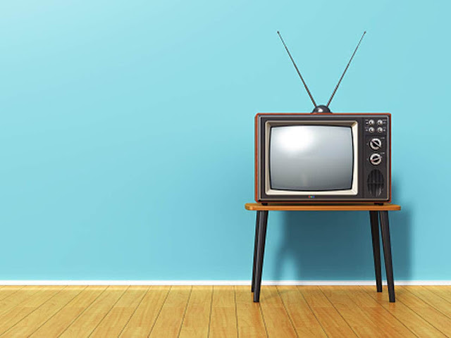 10 Lines on Television (TV) in English | Few Important Lines on Television (TV) in English