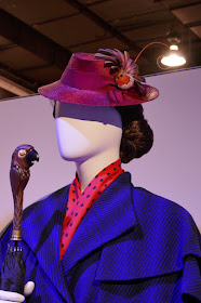 Emily Blunt Mary Poppins Returns costume detail