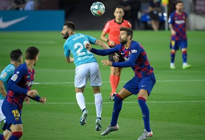 ملخص واهداف مباراة برشلونة واوساسونا (1-2) في الدوري الاسباني