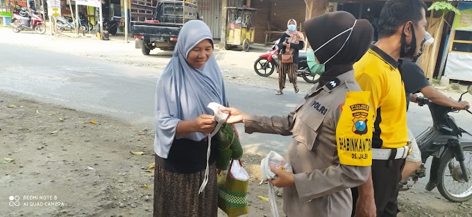 Polres Ponorogo: Srikandi Polsek Balong bagikan masker kepada sejumlah warganya