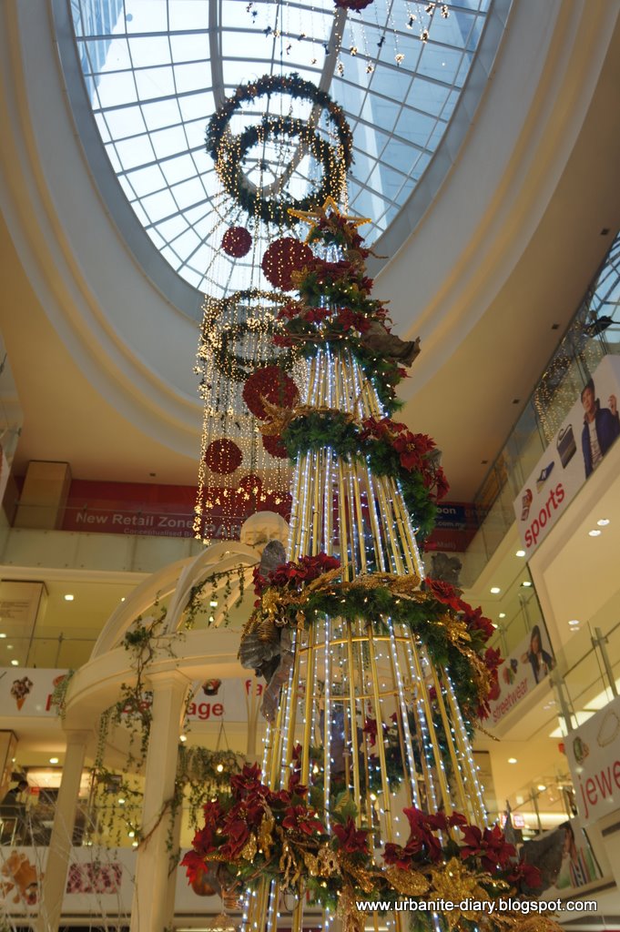 Sassy Urbanite's Diary: Christmas Decorations Around Kuala Lumpur