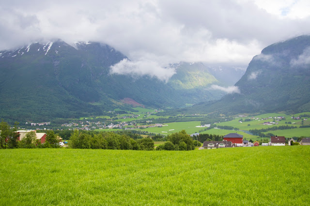 Strada verso Skei