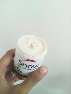 snow skin whitening cream inside the bottle