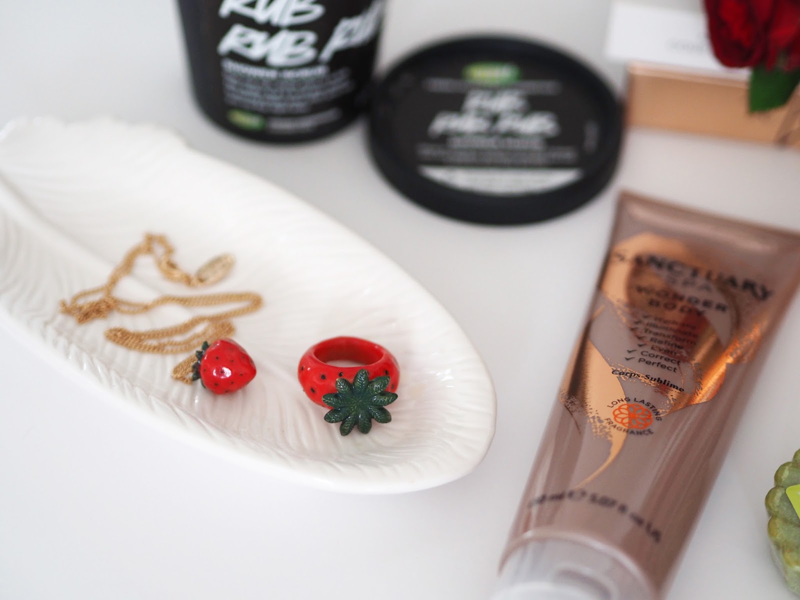 Loves List July, Katie Kirk Loves, UK Blogger, Beauty Blogger, Fashion Blogger, Beauty Favourites, Lush Cosmetics, Charlotte Tilbury, Sanctuary Spa, Spacemasks Eye Masks, Yankee Candle, And Mary Jewellery, Summer Favourites