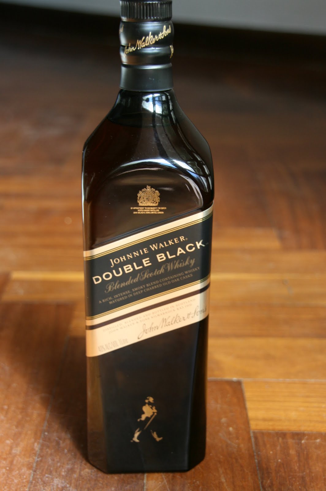 Johnnie Walker Bottles History and Evolution: Black Label