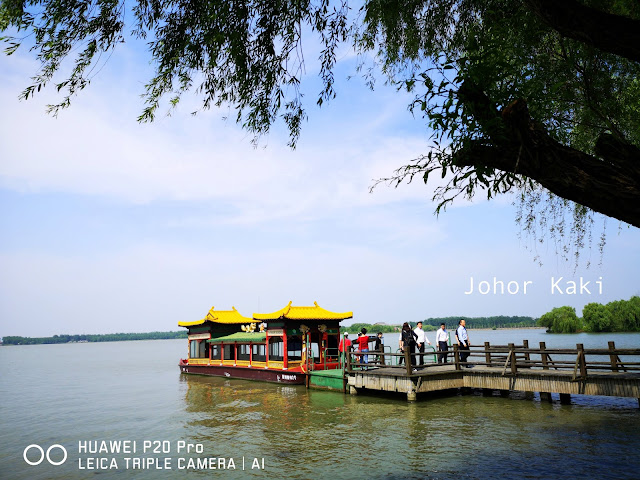 Qinhu-National-Wetland-Medicine-Buddha-Taizhou-Jiangsu