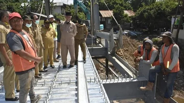 Wali Kota Mahyeldi Tinjau Pembangunan Jembatan Tanjung Sabah Pitameh Nan XX.