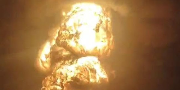 Truk Tanki BBM Pertamina Terbakar Di Tol Ngawi