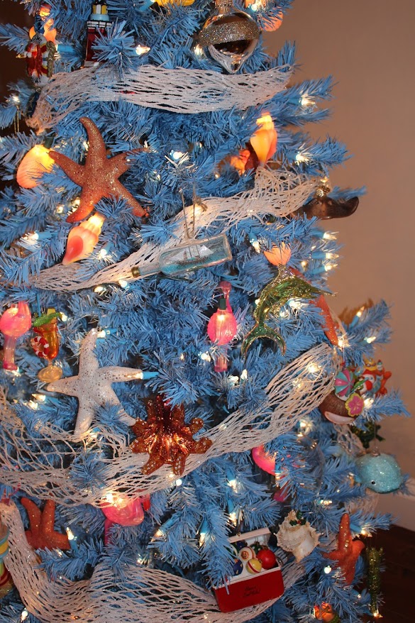 Ocean Themed Christmas Decorations : 55 Attractive and Beautiful Christmas Coastal Theme ... : There are an amazing collection of beach themed christmas decorations suited for different uses and needs.
