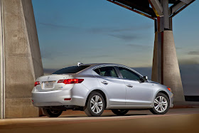 Rear 3/4 view of 2014 Acura ILX Hybrid