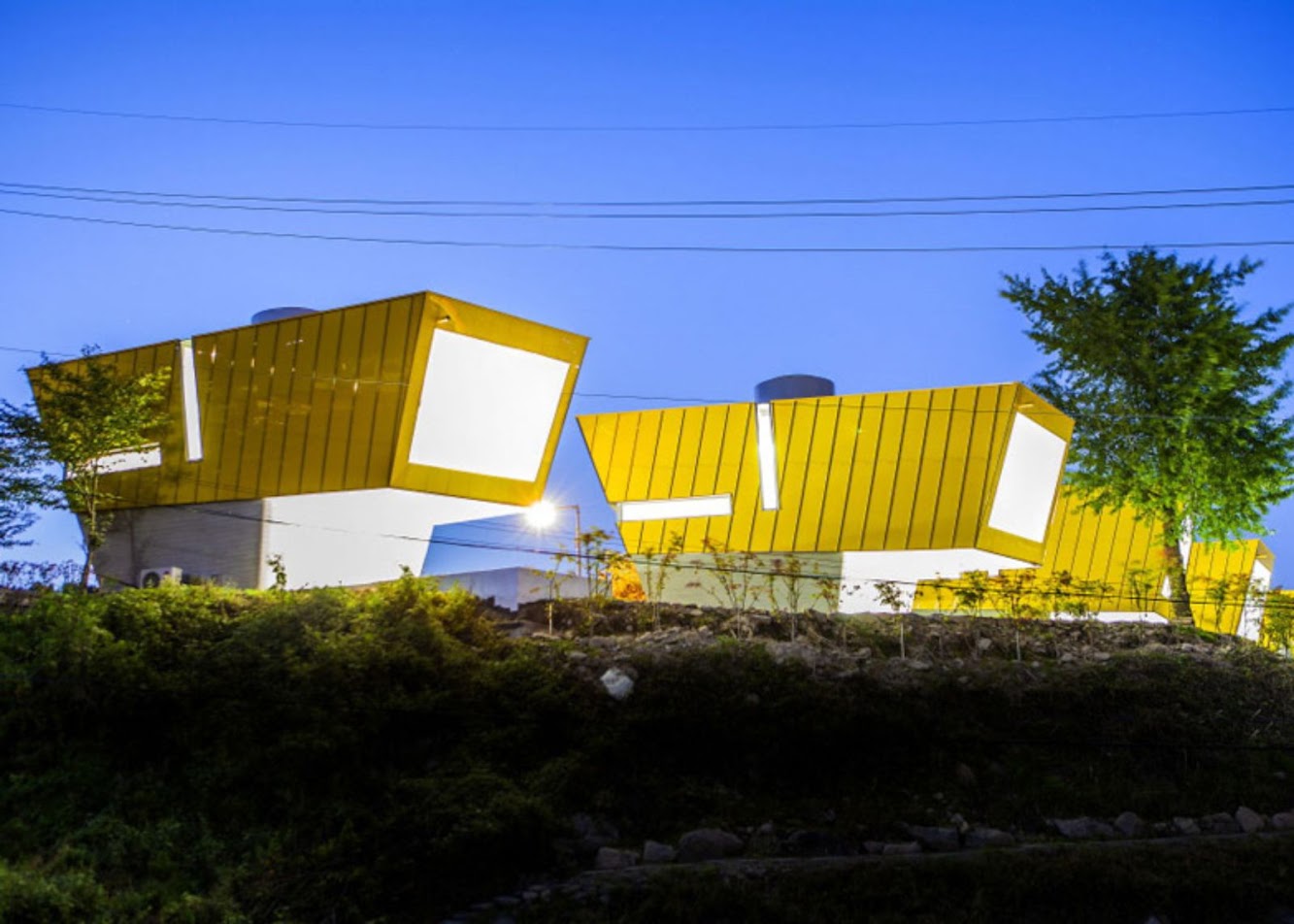 Korea: MOAI PENSION by STUDIO KOOSSINO