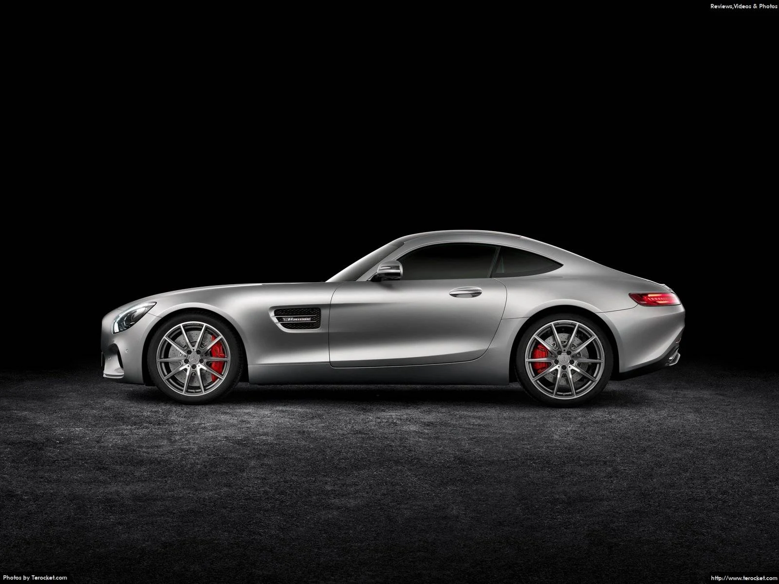 Hình ảnh xe ô tô Mercedes-Benz AMG GT 2016 & nội ngoại thất