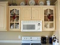 what to put on top of kitchen cabinets for decoration