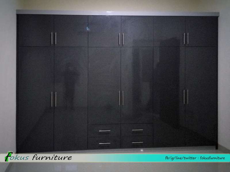 Lemari pakaian dan kitchen set di cilandak Furniture 