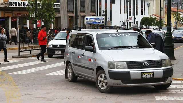 Taxi Toyota Probox Cusco