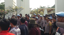 Polres Serang Kota Laksanakan Pengamanan Aksi Unras Alianasi Mahasiswa Banten di KP3B