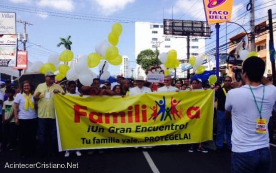 Protesta contra matrimonio gay en Panamá