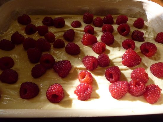 How to Make Lemon Raspberry Cake