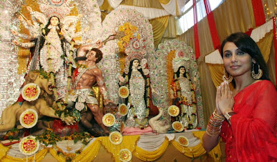 Rani Mukherjee celebrated Durga Pooja - www.cineguru.net