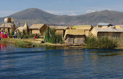 floating island, Lake Titicaca