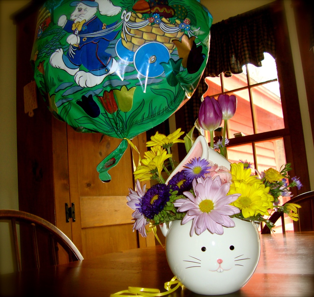 serendipitous: easter balloon 2011