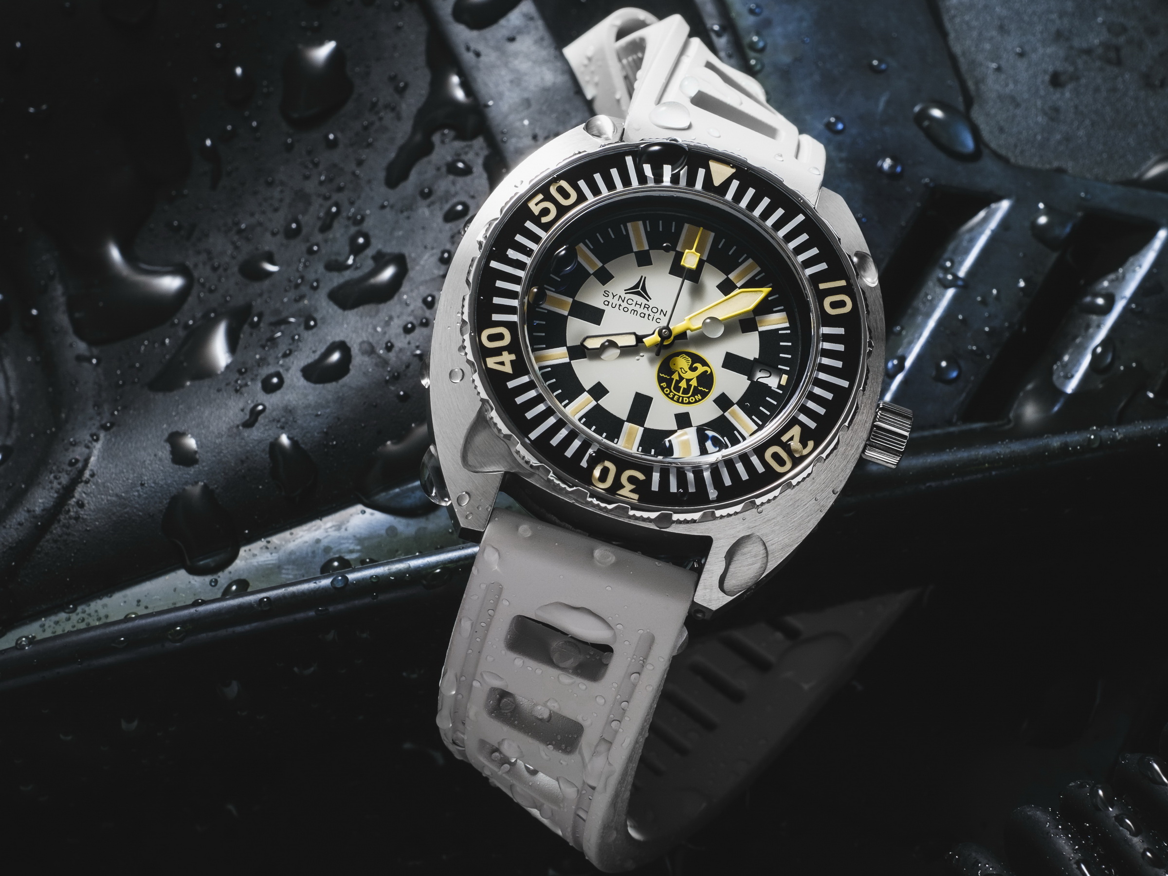 Synchron’s new Poseidon Ice Diver SYNCHRON%20Military%20Poseidon%20Ice%20Diver%2003