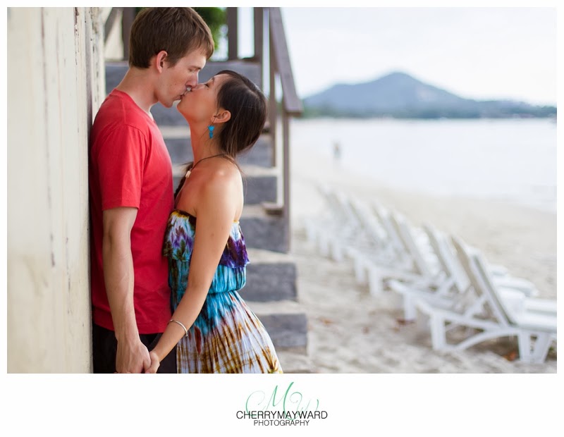 kissing on the beach, lovely photo of couple kissing on the beach, thailand kiss, koh samui kissing photo, beach photo, couple kissing on the beach, thailand, koh samui, happy, 