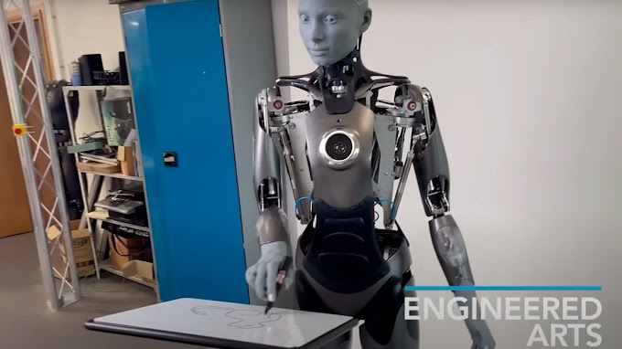  Uff..!!!  Un robot humanoide dice tener consciencia