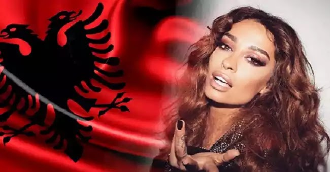 Προκλητική η Ελένη Φουρέιρα σχημάτισε τον αλβανικό «αετό» ενώ τραγουδάει για τα χρώματα της Κύπρου