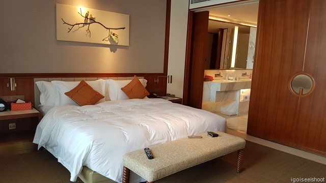 standard Panoramic Sea View Room at Angsana Zhuhai Phoenix Bay resort