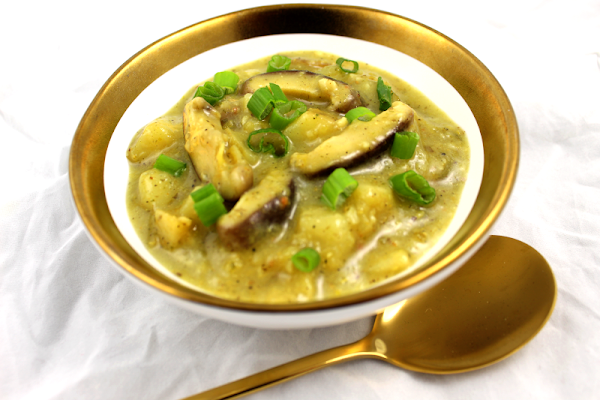 Green Curry Potato and Mushroom Soup