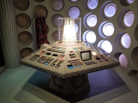 Doctor Who 80s TARDIS control room