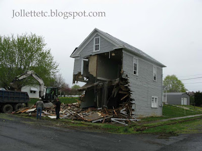 Davis Store demolition April 2016 https://jollettetc.blogspot.com