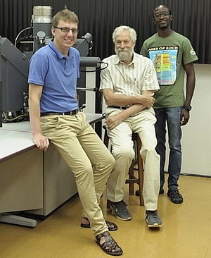 Georgy Belyanin, Prof. Jan Kramers e PhD candidate Tebogo Makhubela