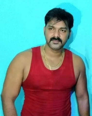 Bhojpuri Star Pawan Singh's latest shirtless photo | Pawan Singh Body Wallpapers