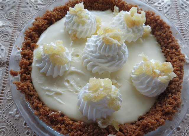 Creamy Lemon Pie for Two