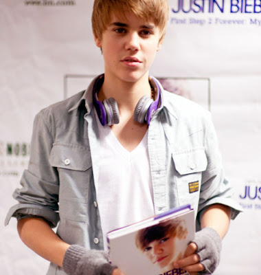 Justin Bieber Book Pictures. When Justin Bieber and u where