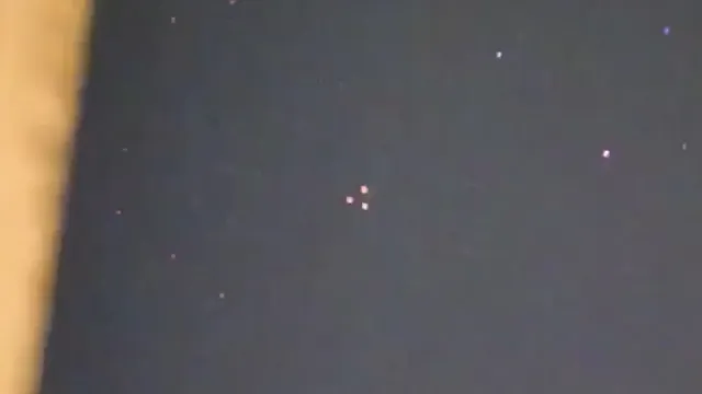 Closer look at the 3 light UFO sighting over Ontario in Canada.