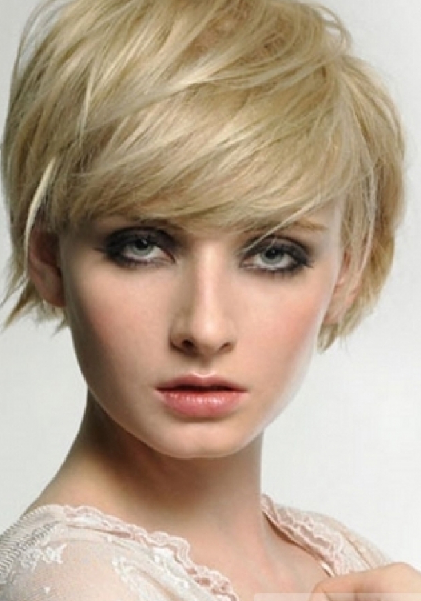 Short Bob Layered Hairstyles Pictures