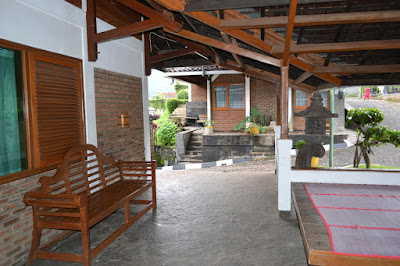 Villa di Kawah Putih Ciwidey Bandung