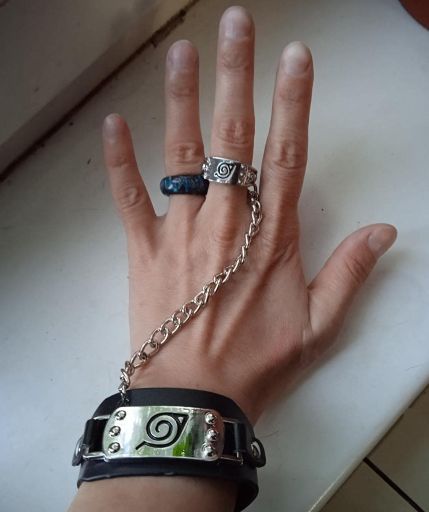 The Dragon Shop - Naruto Konoha Wristband - Geek Fashion