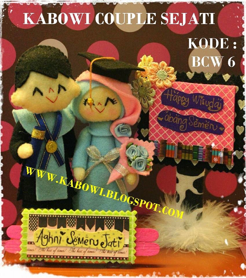 KADO WISUDA HADIAH ANIMASI UNIK BONEKA COUPLE JUAL FLANEL HARGA