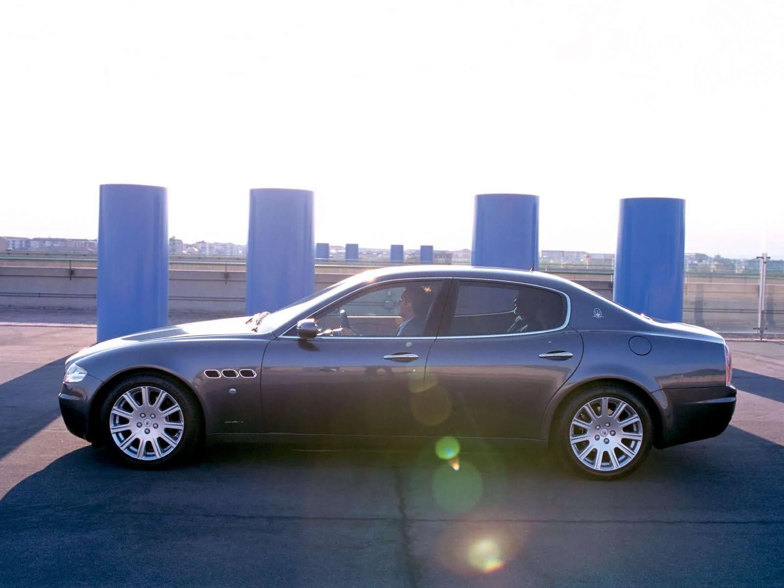 Hình ảnh siêu xe Maserati Quattroporte 2004 & nội ngoại thất