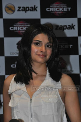 Cute Actress Prachi Desai Hot pictures at Zapaks new game launch 