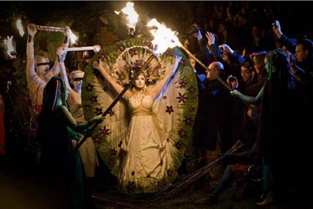 . Празднование Фестиваля огня Белтейн.